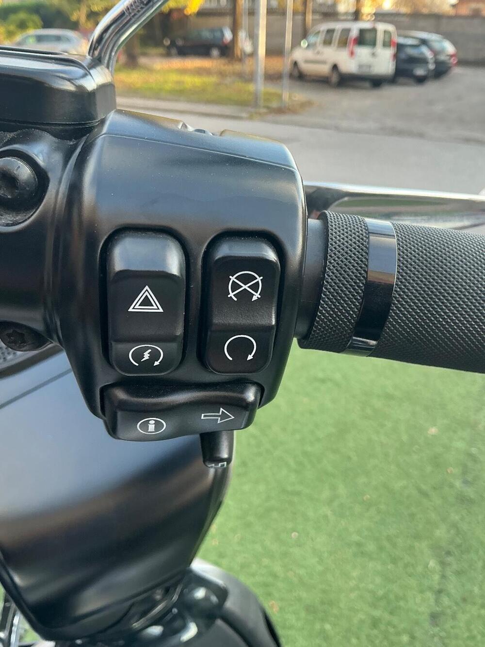 Harley-Davidson 107 Road Glide Ultra (2017 - 18) - FLTRU (17)