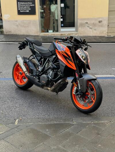 KTM 1290 Super Duke R (2019) usata