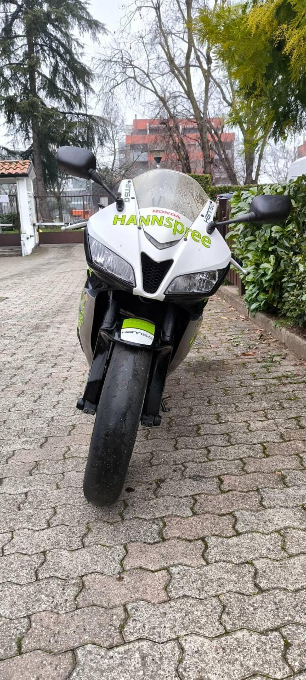 Honda CBR 600 RR (2009 - 12) (2)