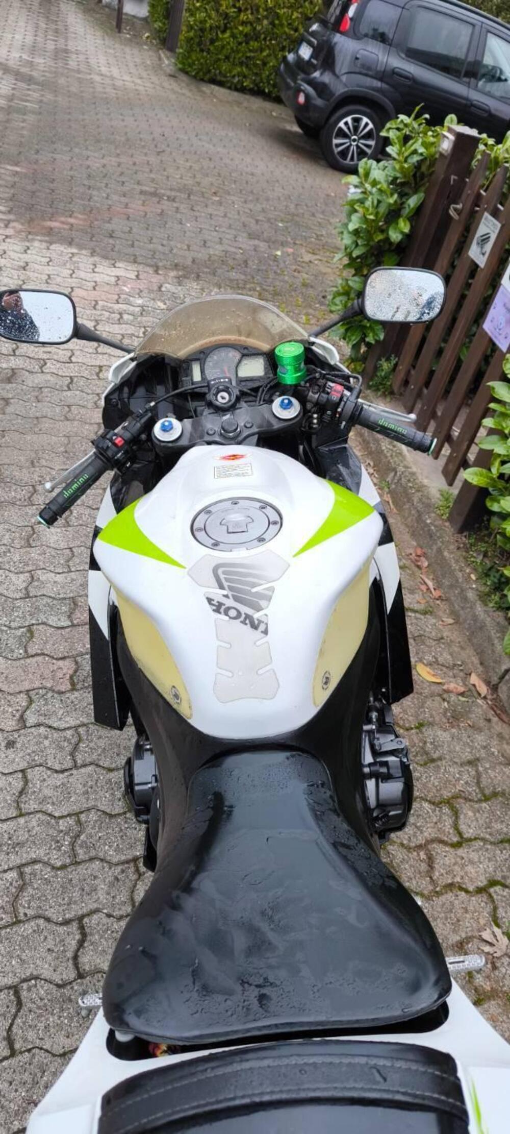 Honda CBR 600 RR (2009 - 12) (6)