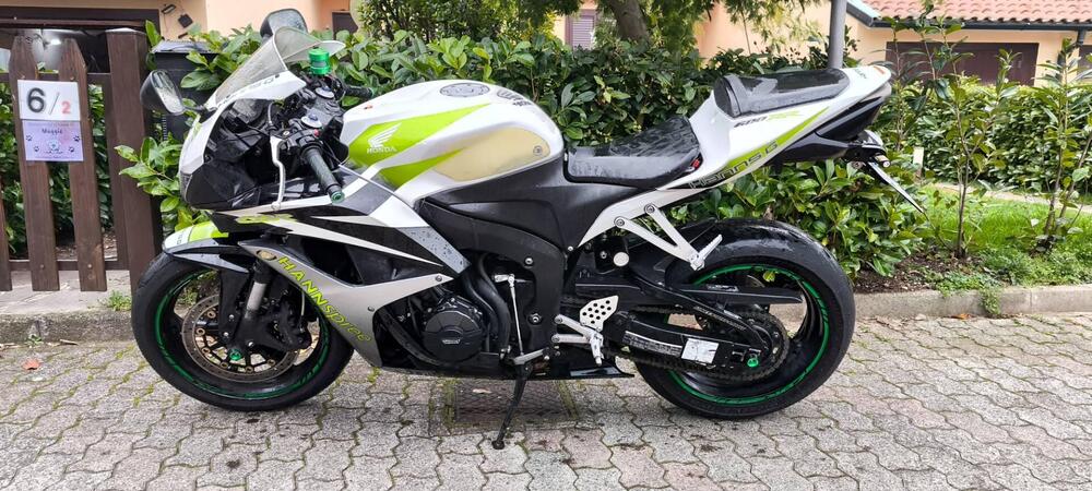 Honda CBR 600 RR (2009 - 12) (10)