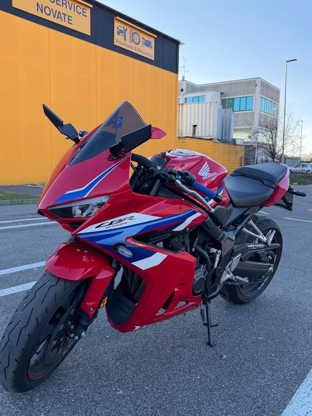 Honda CBR 650 R E-Clutch (2024 - 26) (6)