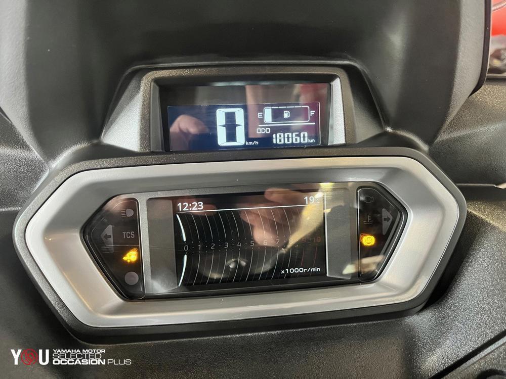 Yamaha X-Max 300 Tech Max (2021 - 24) (5)