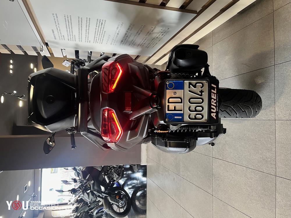 Yamaha X-Max 300 (2021 - 24) (7)