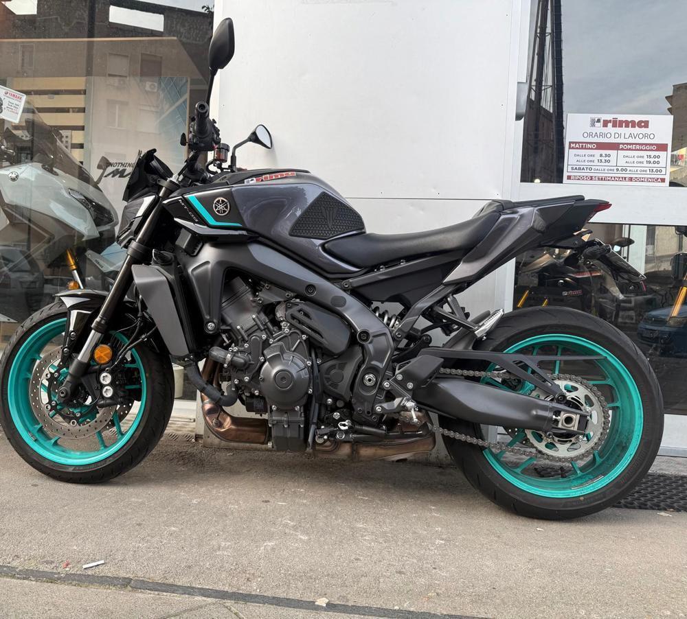 Yamaha MT-09 Y-AMT (2024 - 26)