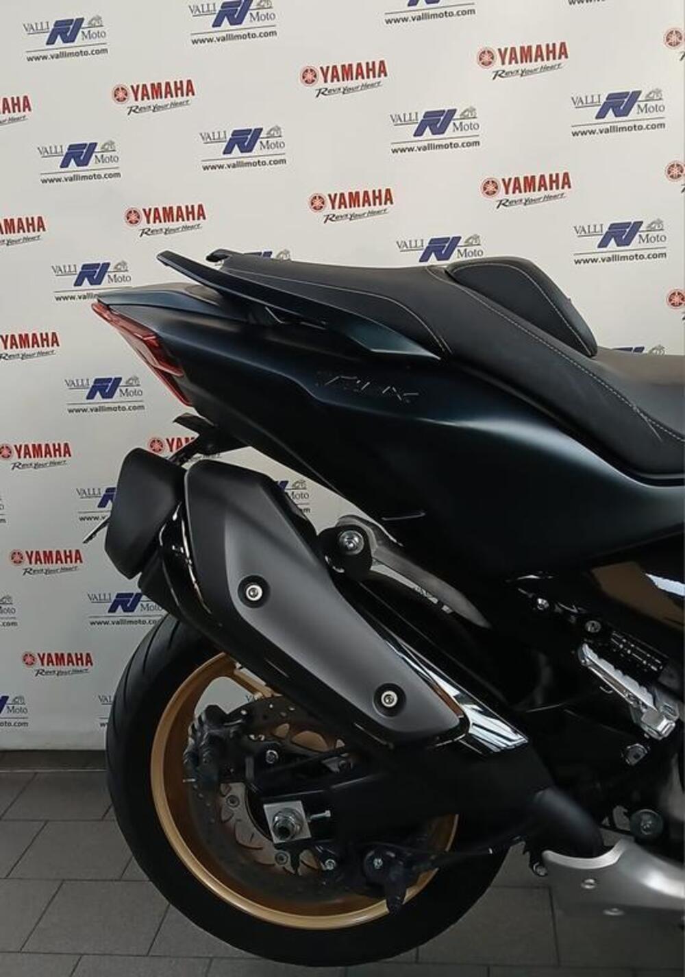 Yamaha T-Max 560 Tech Max (2022 - 24) (2)