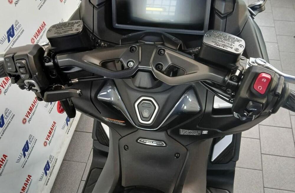 Yamaha T-Max 560 Tech Max (2022 - 24) (4)
