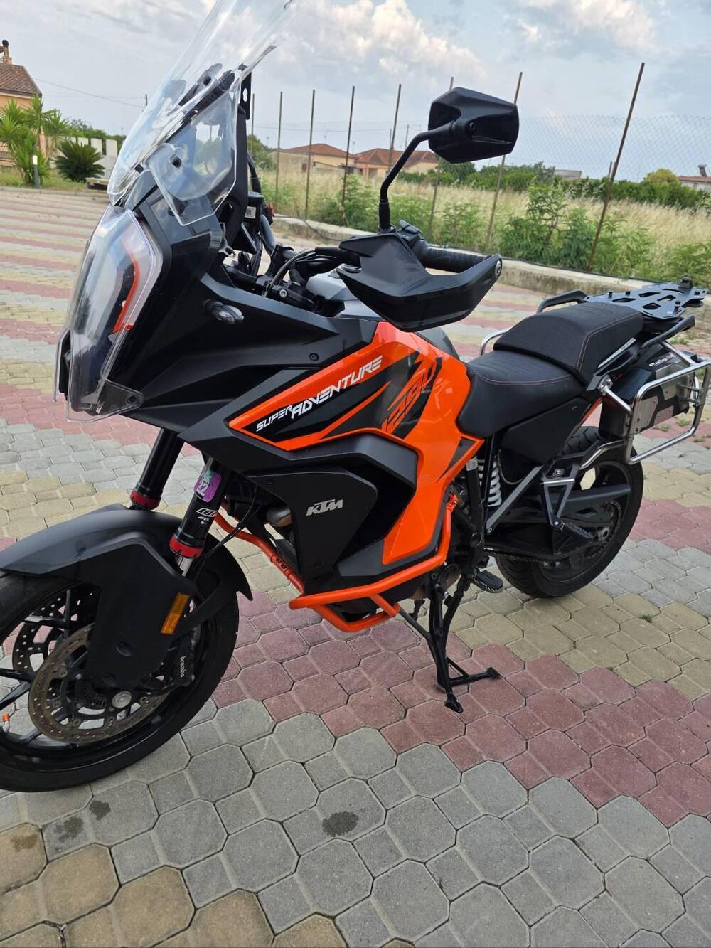KTM 1290 Super Adventure S (2021) (14)