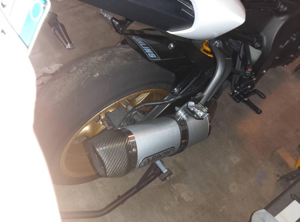 Yamaha FZ8 (2010 - 12) (3)