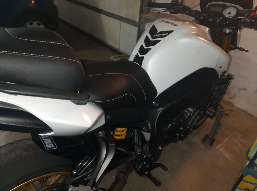 Yamaha FZ8 (2010 - 12) (5)