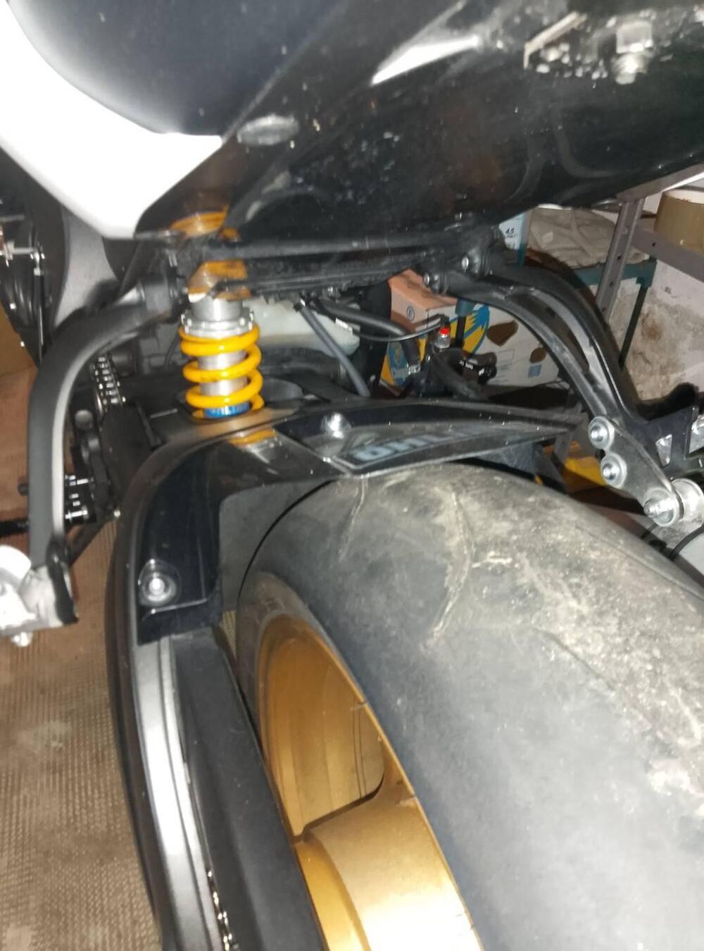 Yamaha FZ8 (2010 - 12) (6)