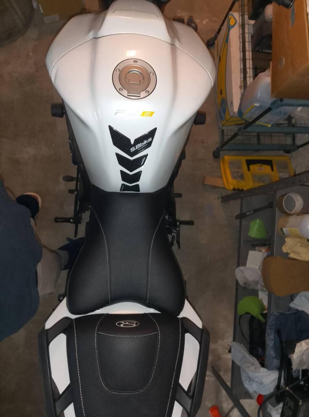 Yamaha FZ8 (2010 - 12) (8)