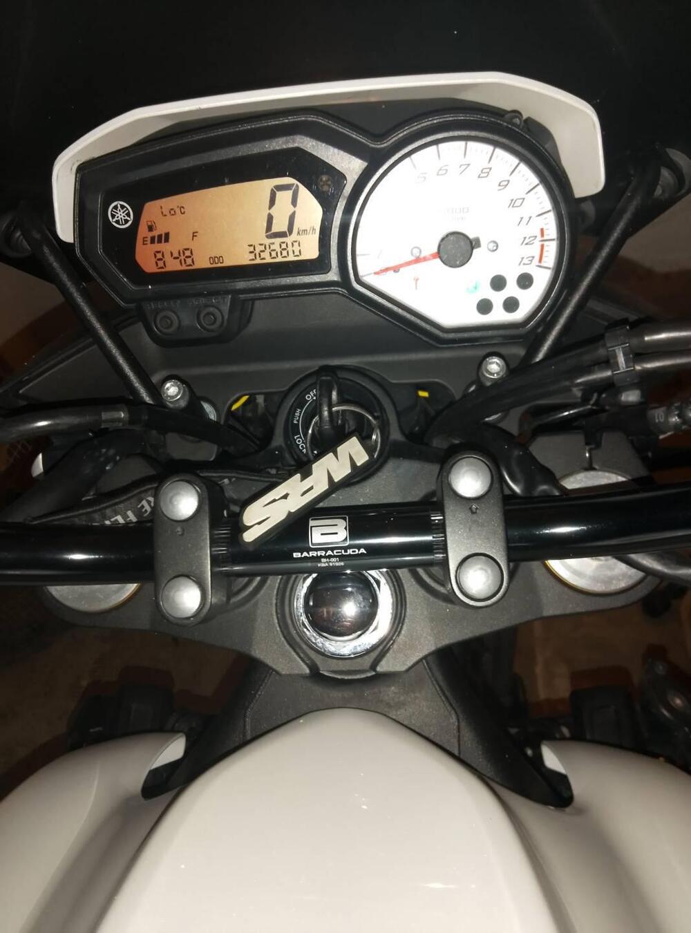 Yamaha FZ8 (2010 - 12) (9)