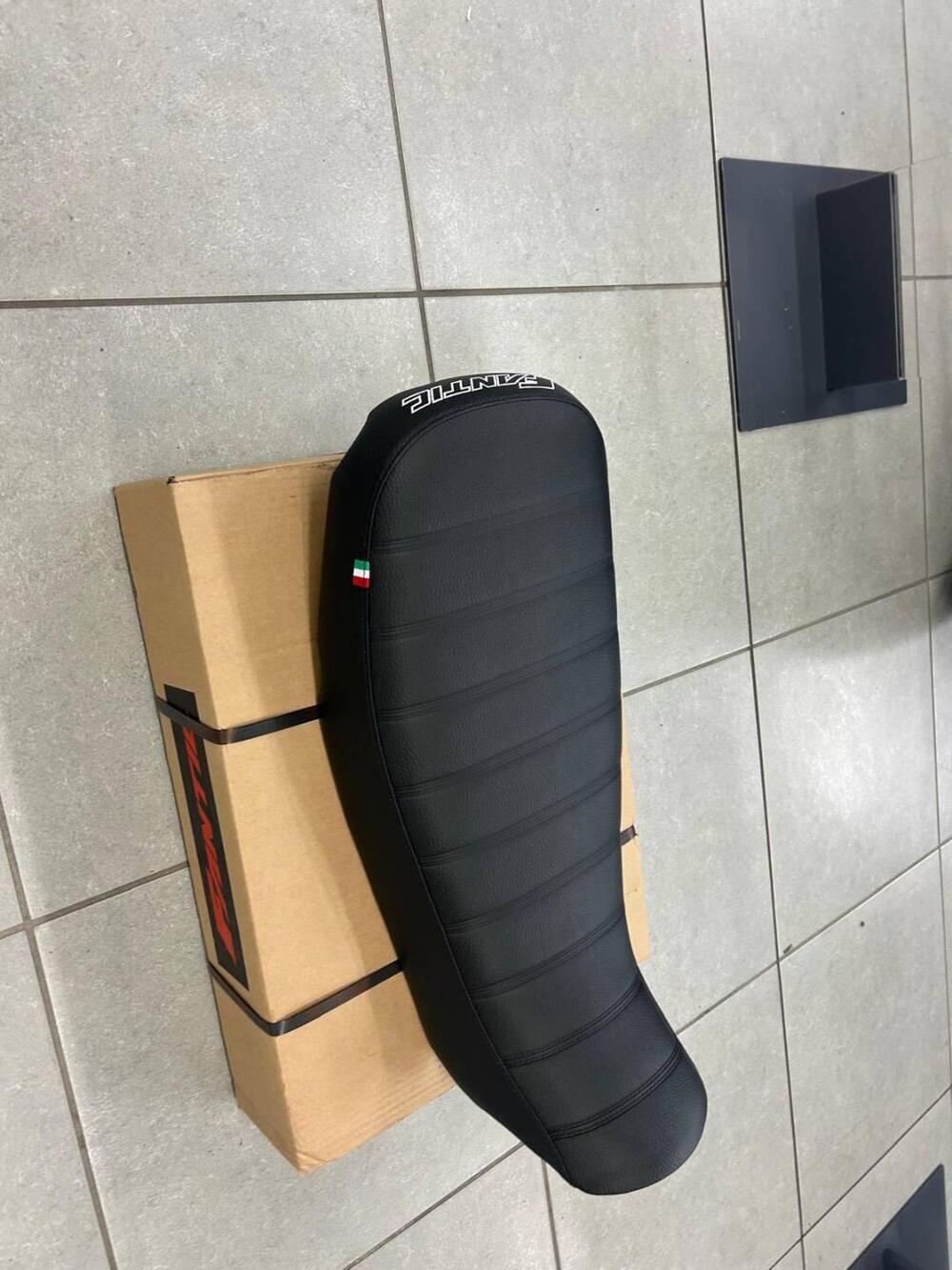 SELLA CABALLERO 500 Fantic Motor (2)