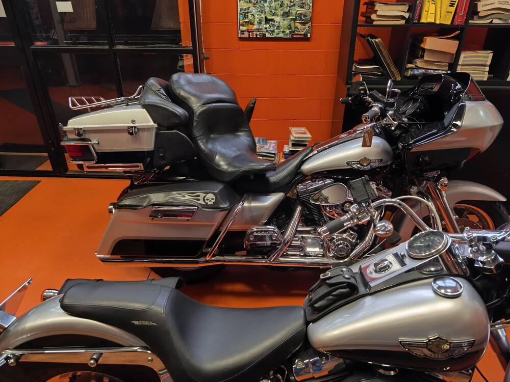 Harley-Davidson FLTR '03-Road Glide centenario  bicolore ASI (16)