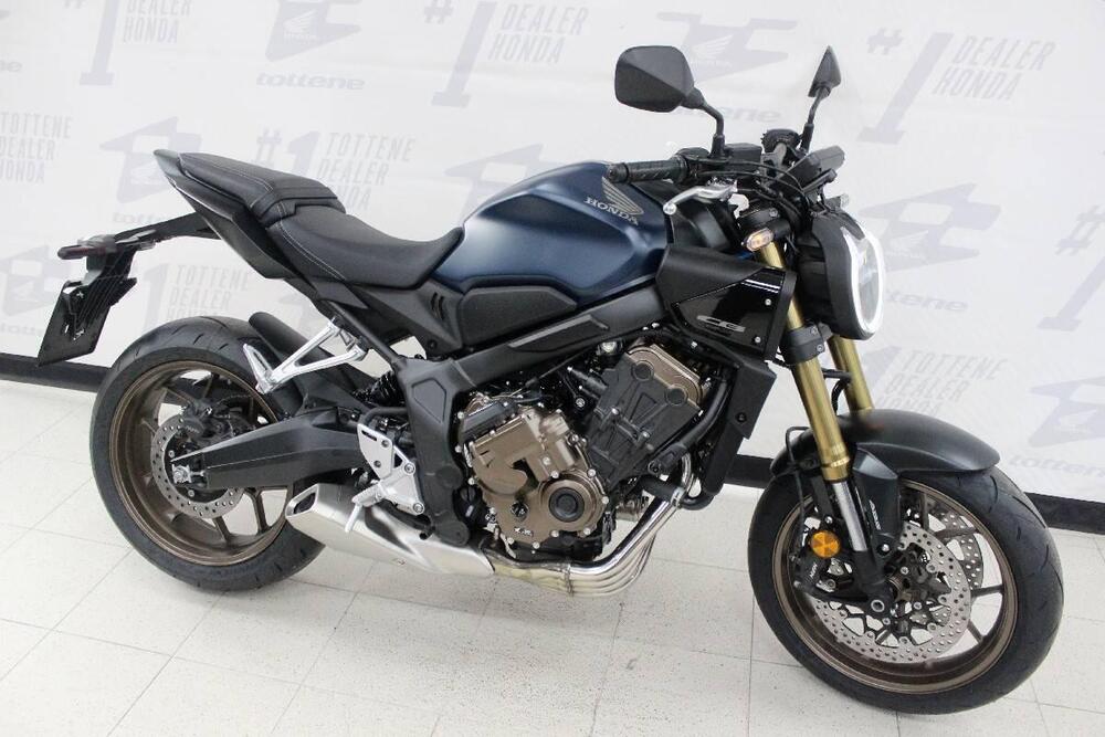 Honda CB 650 R E-Clutch (2024 - 26) (3)