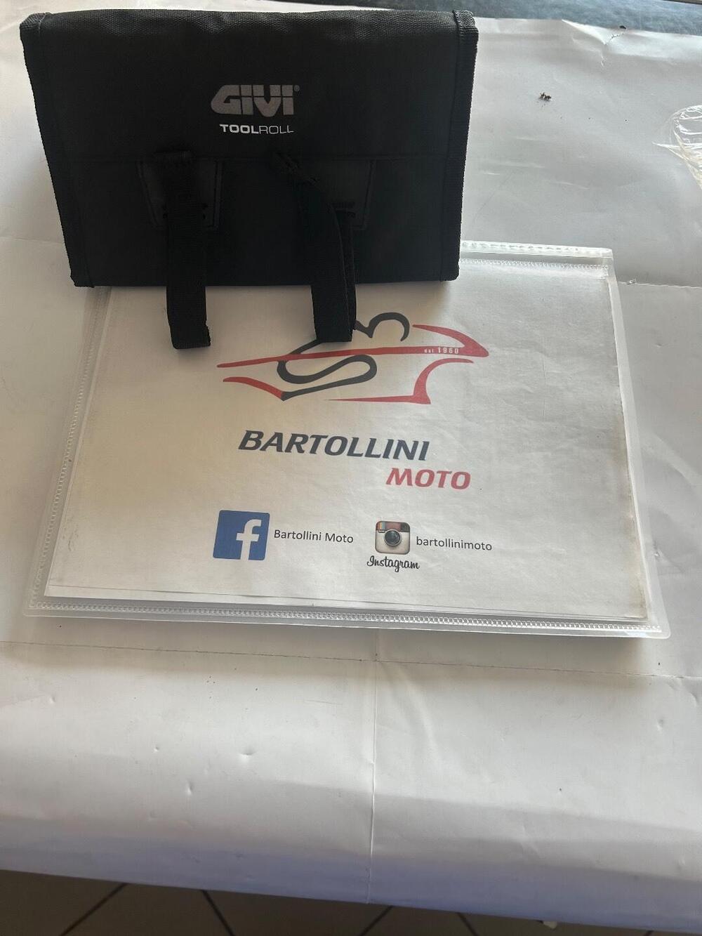 Porta Attrezzi Givi (2)