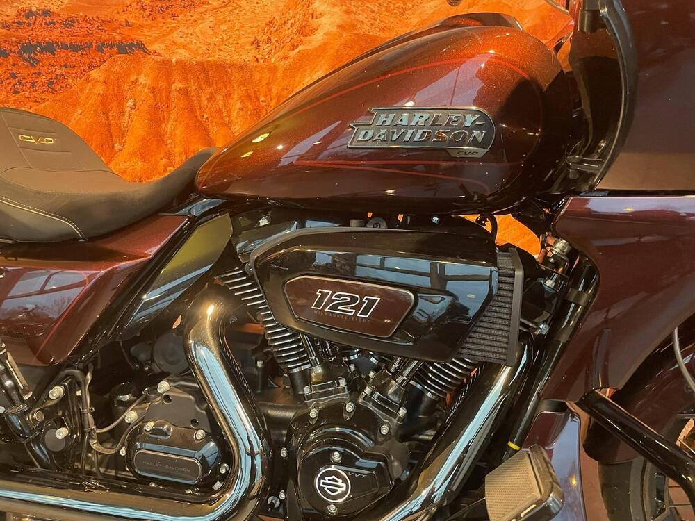 Harley-Davidson CVO Road Glide (2024) (9)