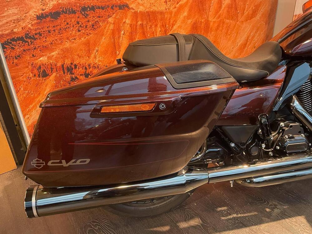Harley-Davidson CVO Road Glide (2024) (11)