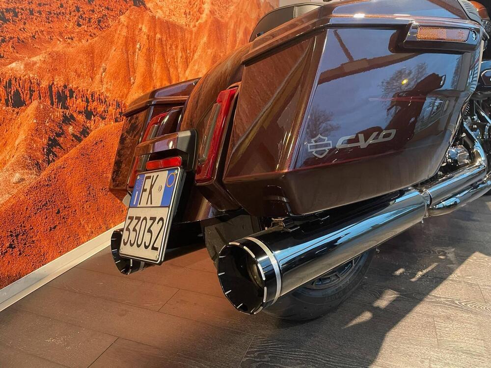 Harley-Davidson CVO Road Glide (2024) (13)