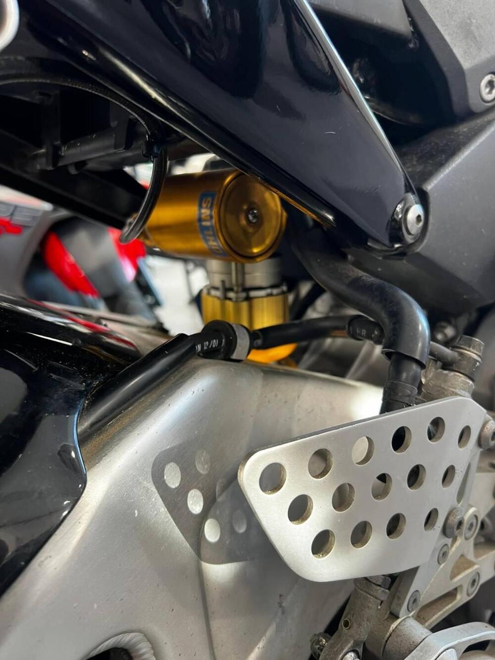 Honda CBR 900 RR Fireblade (2002 - 04) (10)