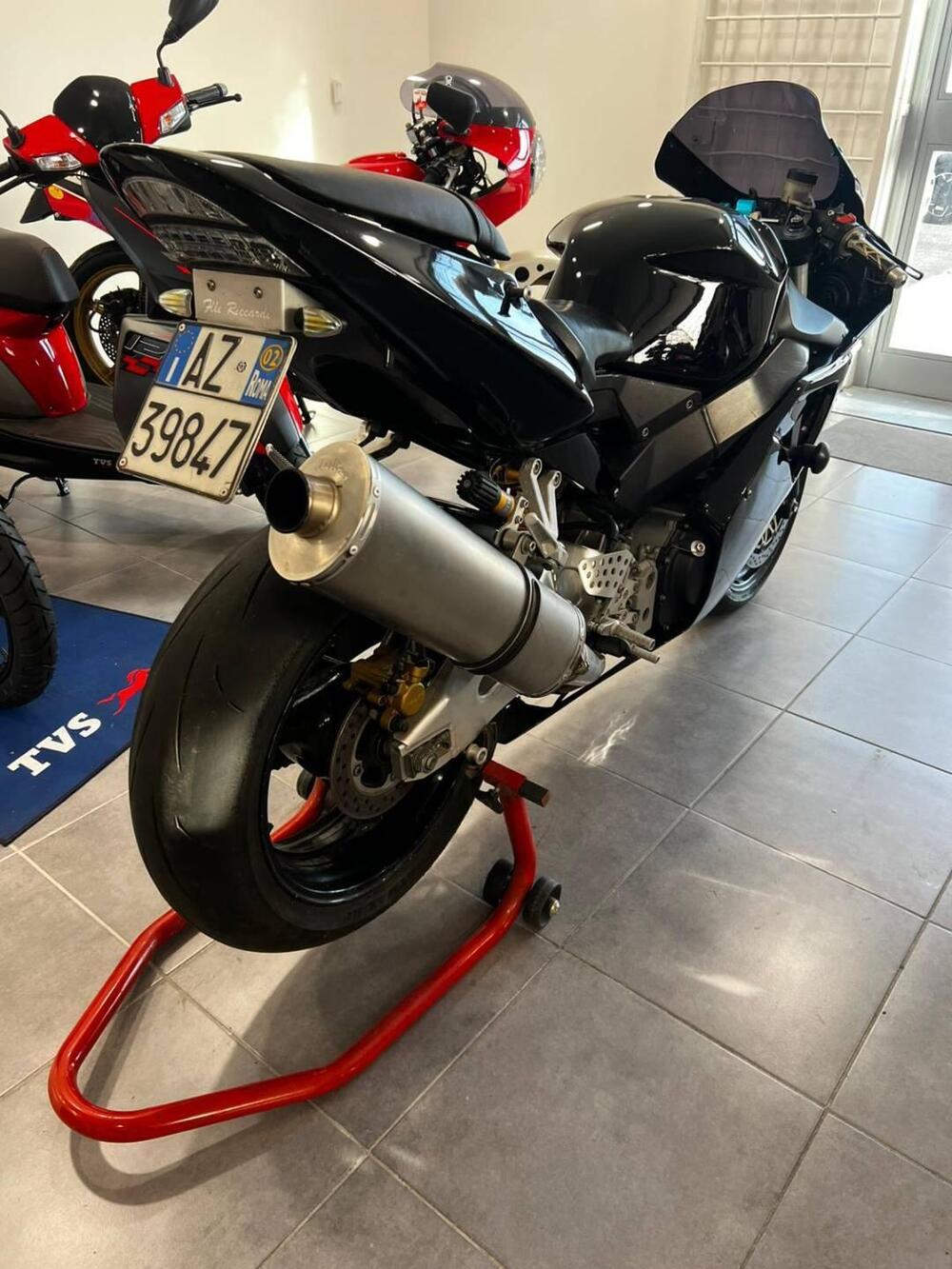 Honda CBR 900 RR Fireblade (2002 - 04) (5)