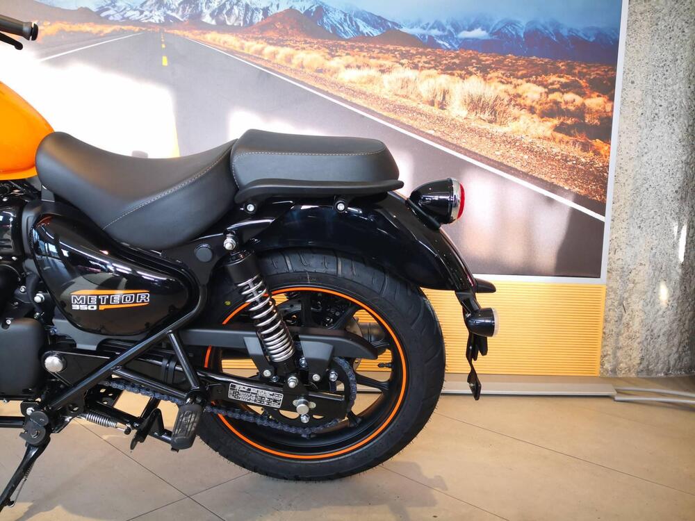 Royal Enfield Meteor 350 (2021 - 26) (9)