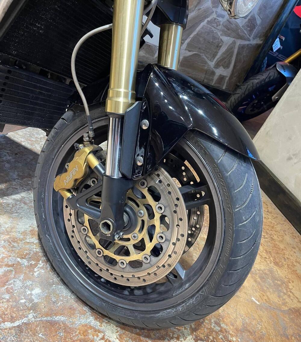 Triumph Speed Triple 1050 (2005 - 11) (9)