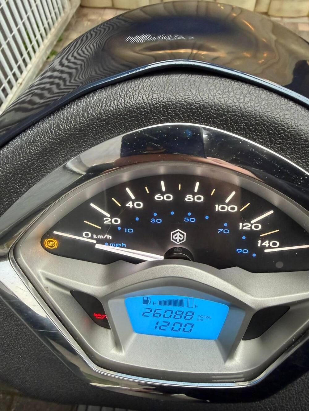 Piaggio Liberty 150 i-get ABS (2016) (7)