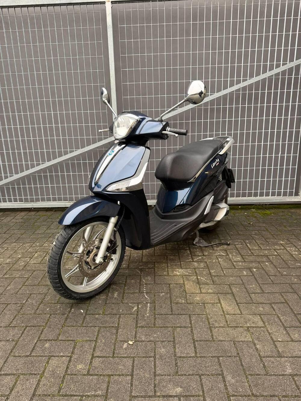Piaggio Liberty 150 i-get ABS (2016) (5)