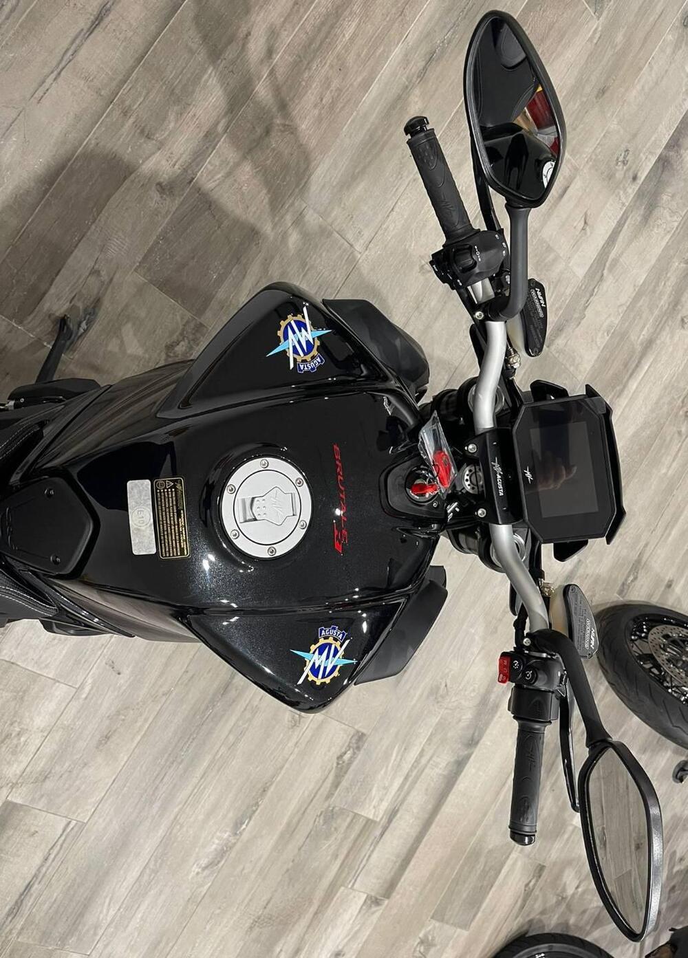 MV Agusta Brutale 800 R (2023 - 25) (9)