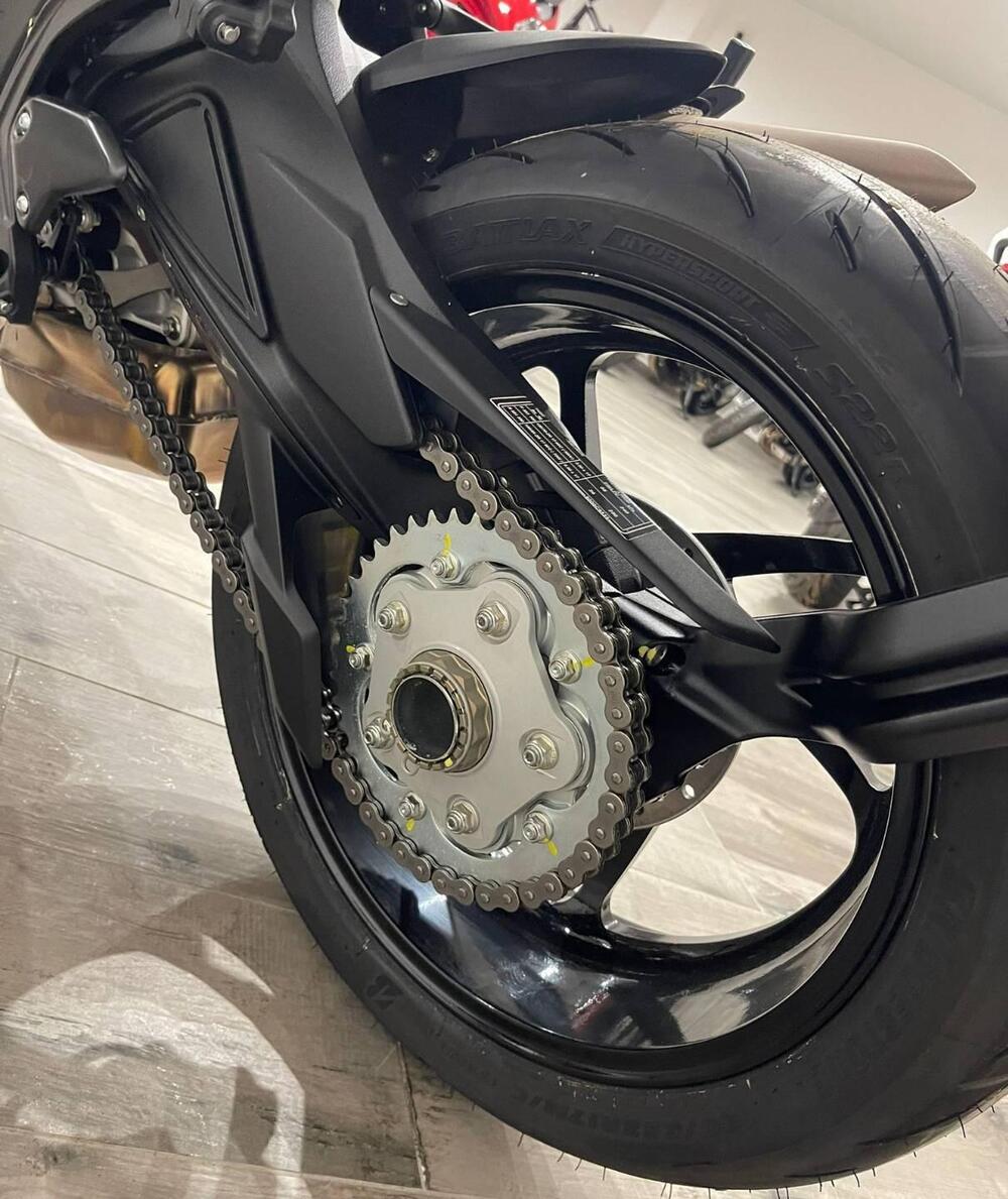 MV Agusta Brutale 800 R (2023 - 25) (13)