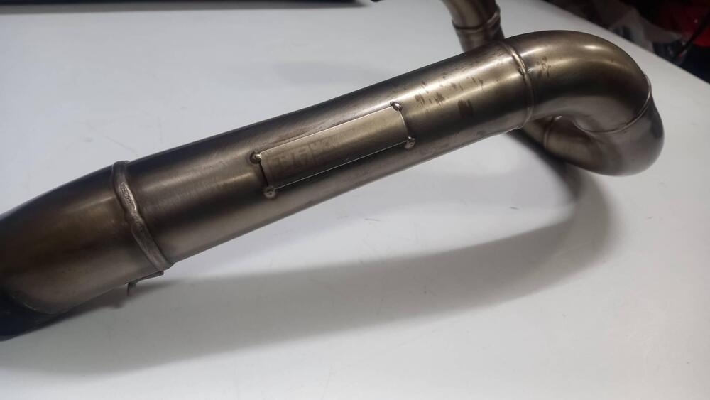 Marmitta yoshimura con finale in carbonio crf 250 (9)