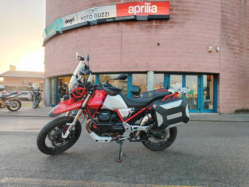 Moto Guzzi V85 TT Evocative Graphics (2021 - 23) (5)