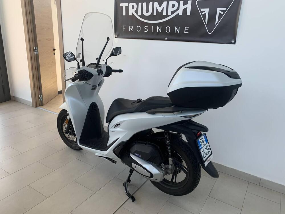 Honda SH 150i (2024 - 25) (3)