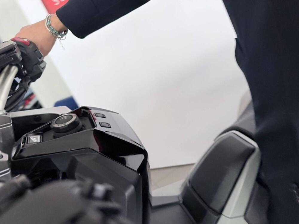 Honda X-ADV 750 (2025 - 26) (3)