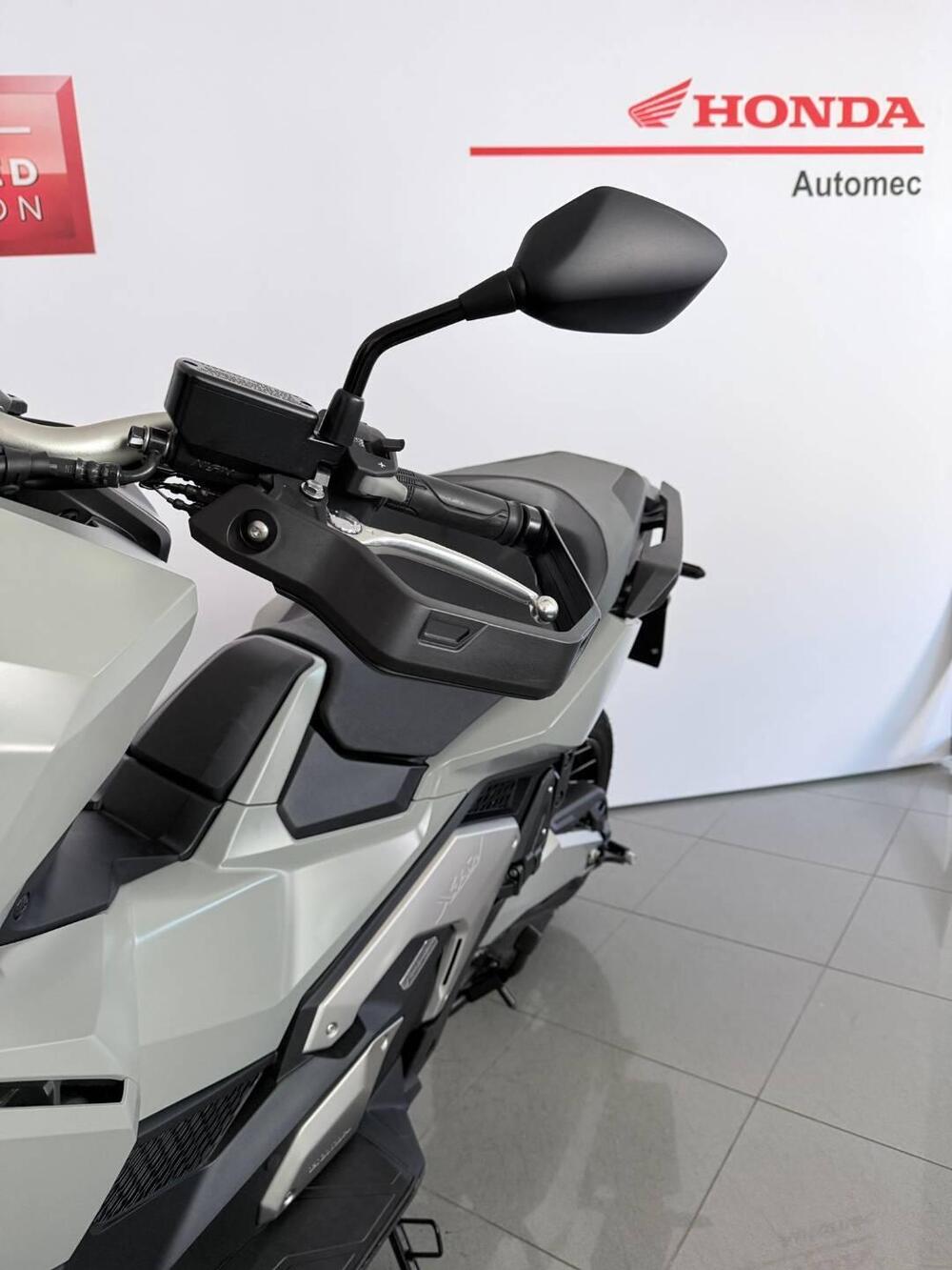 Honda X-ADV 750 (2025 - 26) (6)