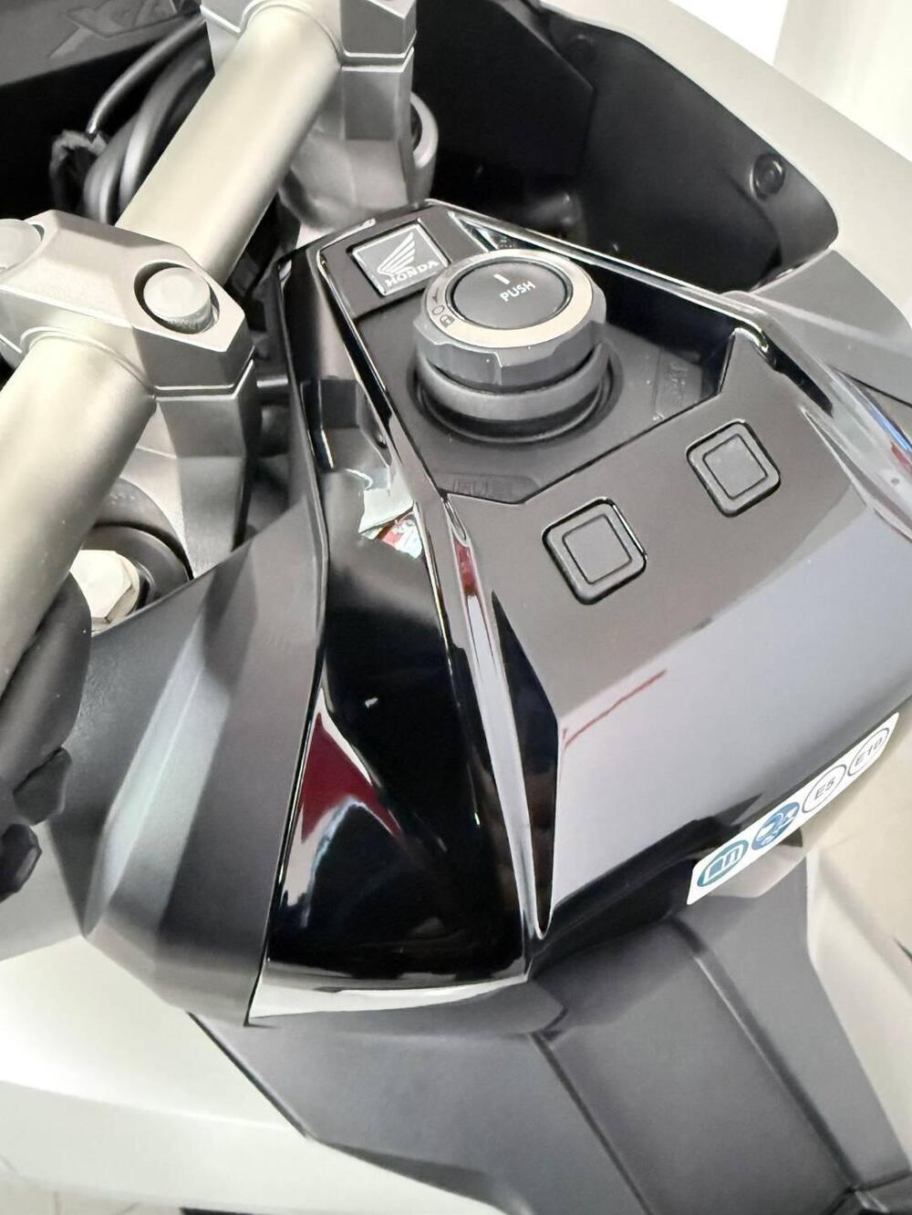 Honda X-ADV 750 DCT (2021 - 24) (4)