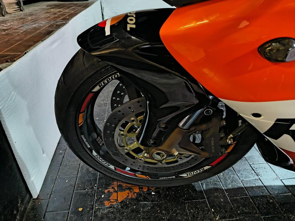 Honda CBR 900 RR Fireblade (2002 - 04) (4)
