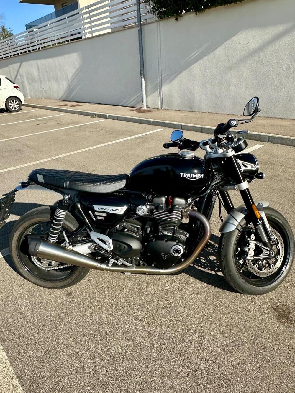 Triumph Speed Twin 1200 (2021 - 24) (12)