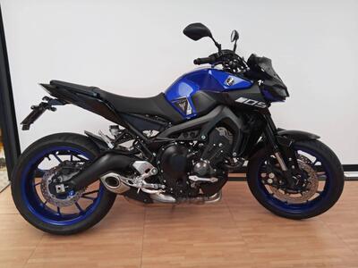 Yamaha MT-09 (2017 - 20) usata