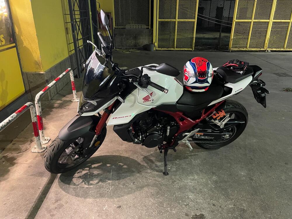 Honda CB 750 Hornet (2023 - 24) (4)