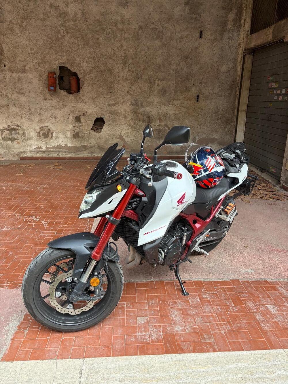 Honda CB 750 Hornet (2023 - 24) (8)