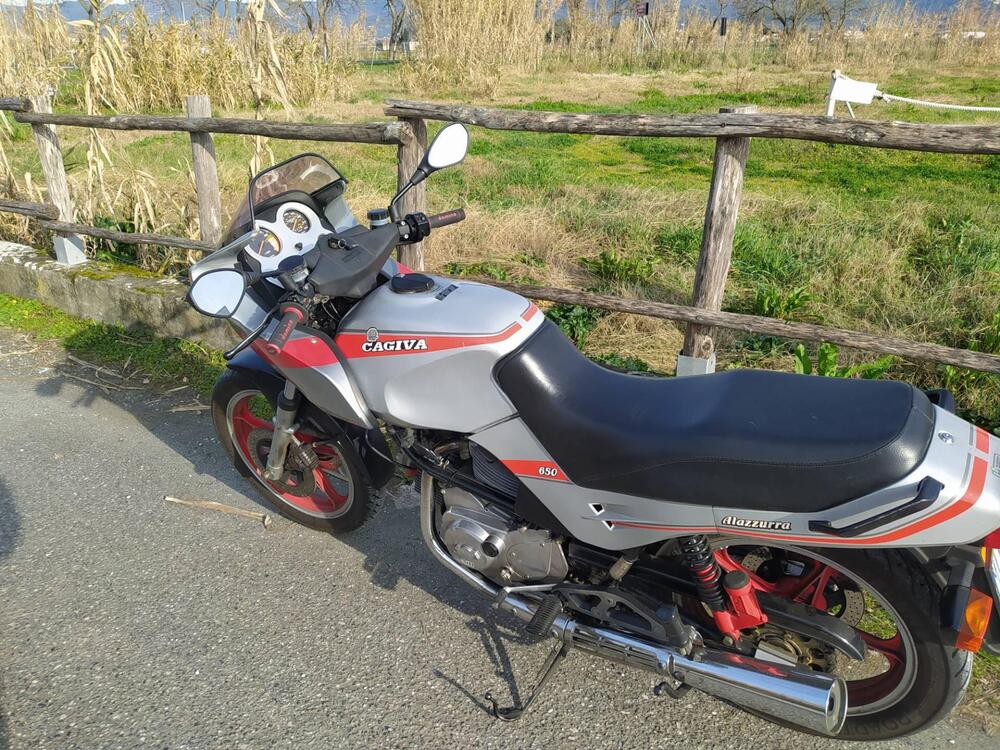 Cagiva Ala Azzurra 650 (2)