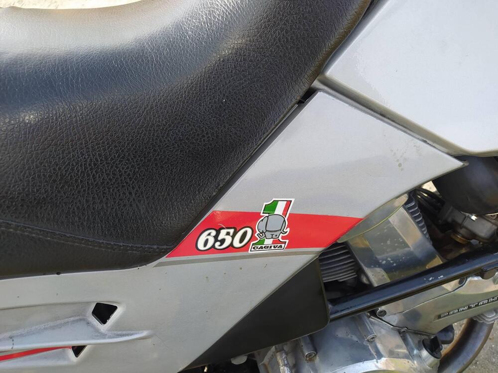 Cagiva Ala Azzurra 650 (8)