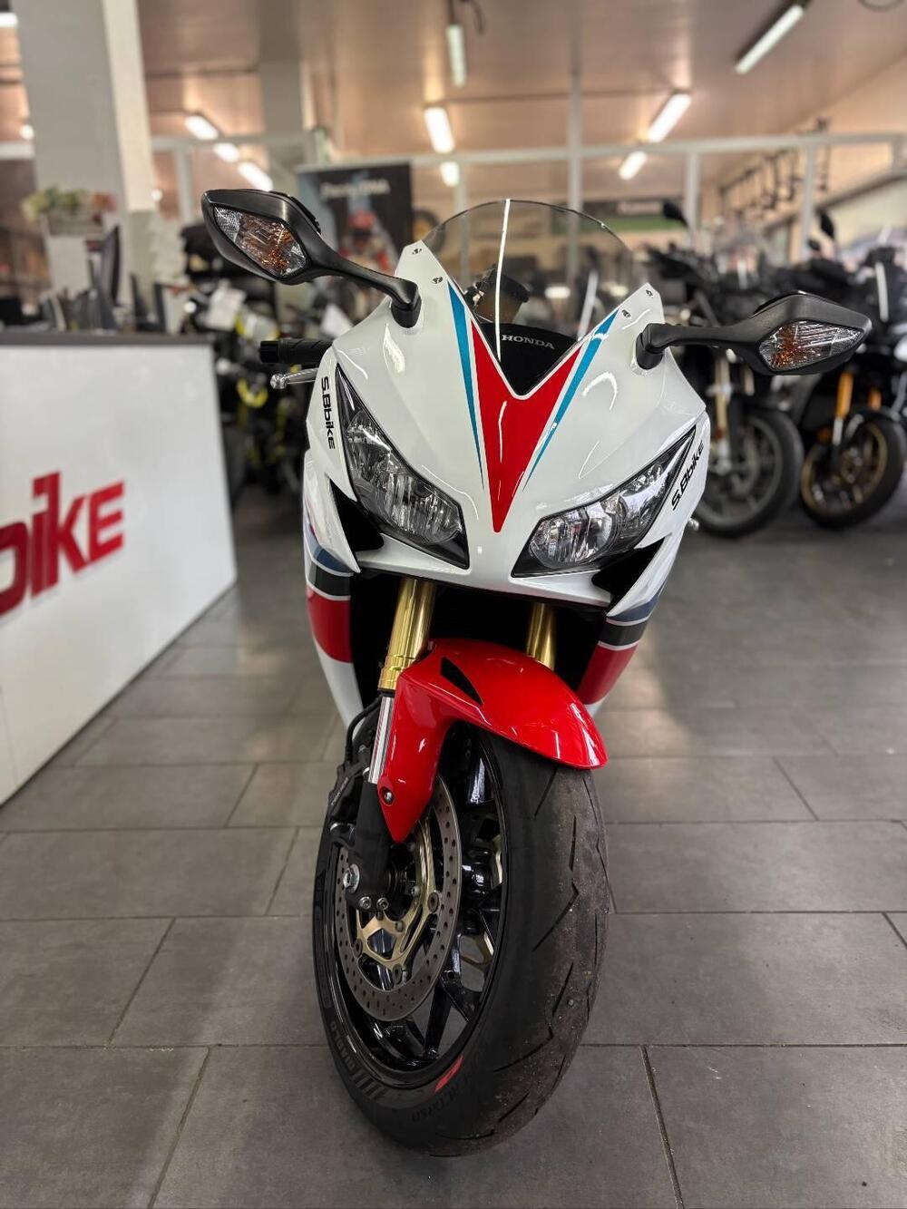 Honda CBR 1000 RR Fireblade (2012 - 16) (5)