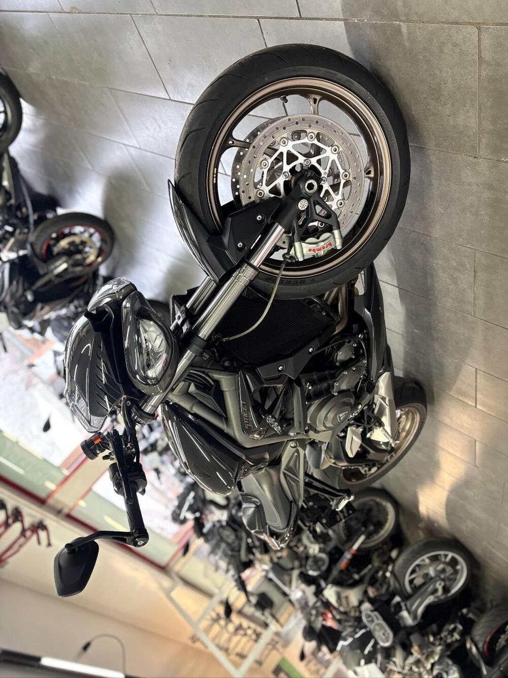 Triumph Street Triple 765 RS (2023 - 26) (3)