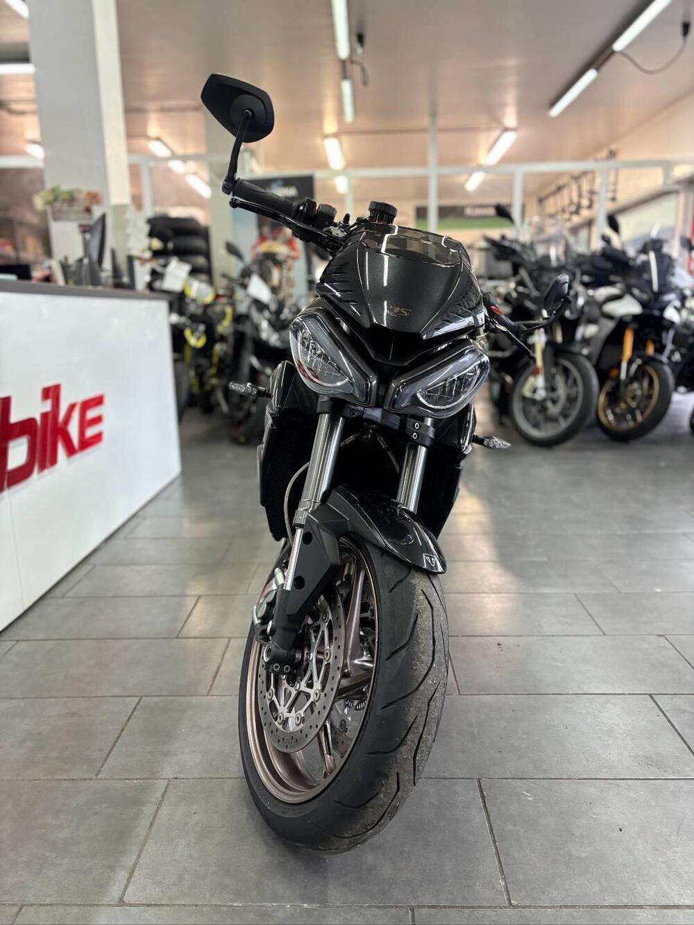 Triumph Street Triple 765 RS (2023 - 26) (6)