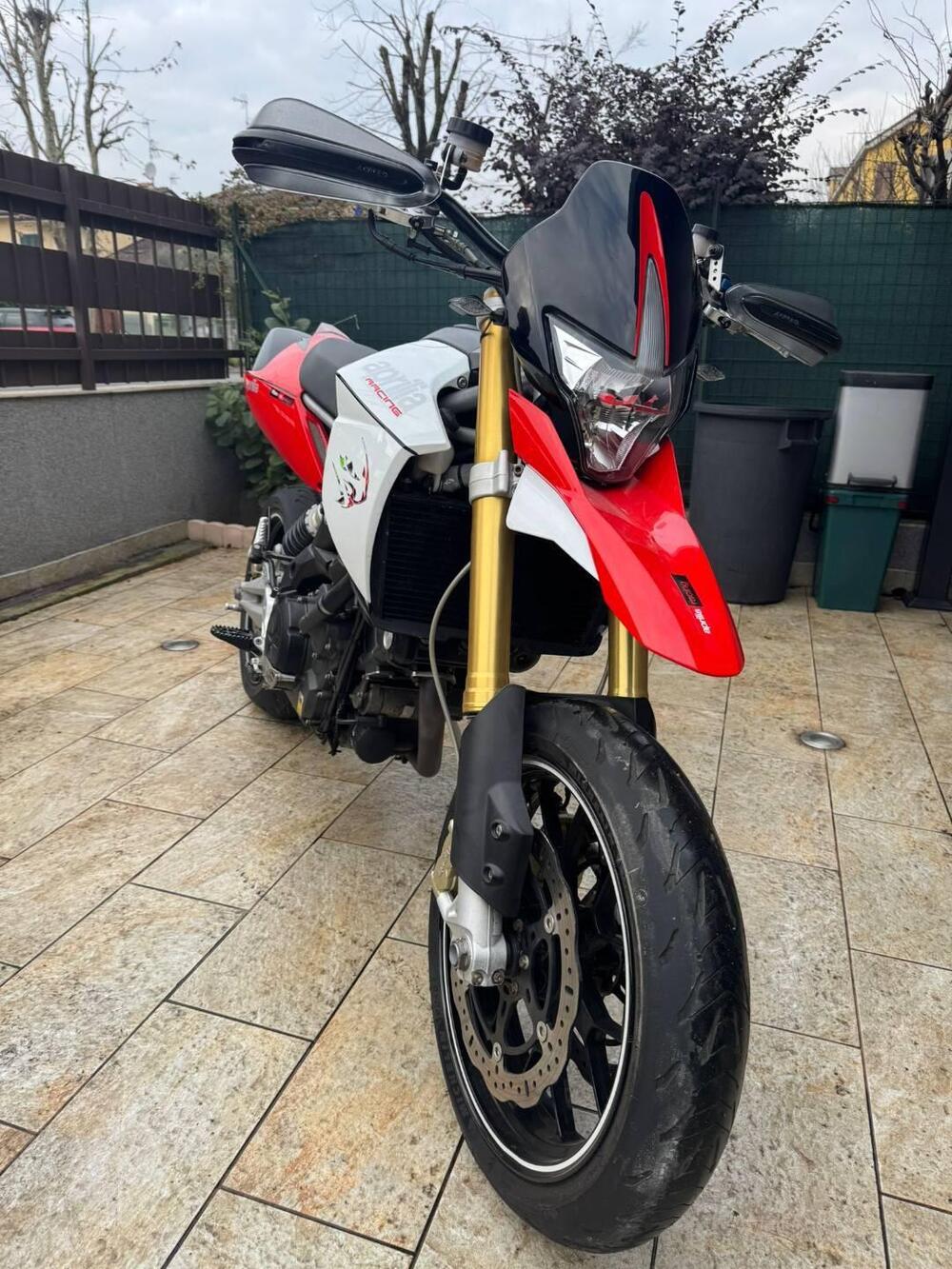 Aprilia Dorsoduro 750 ABS (2009 - 17) (2)