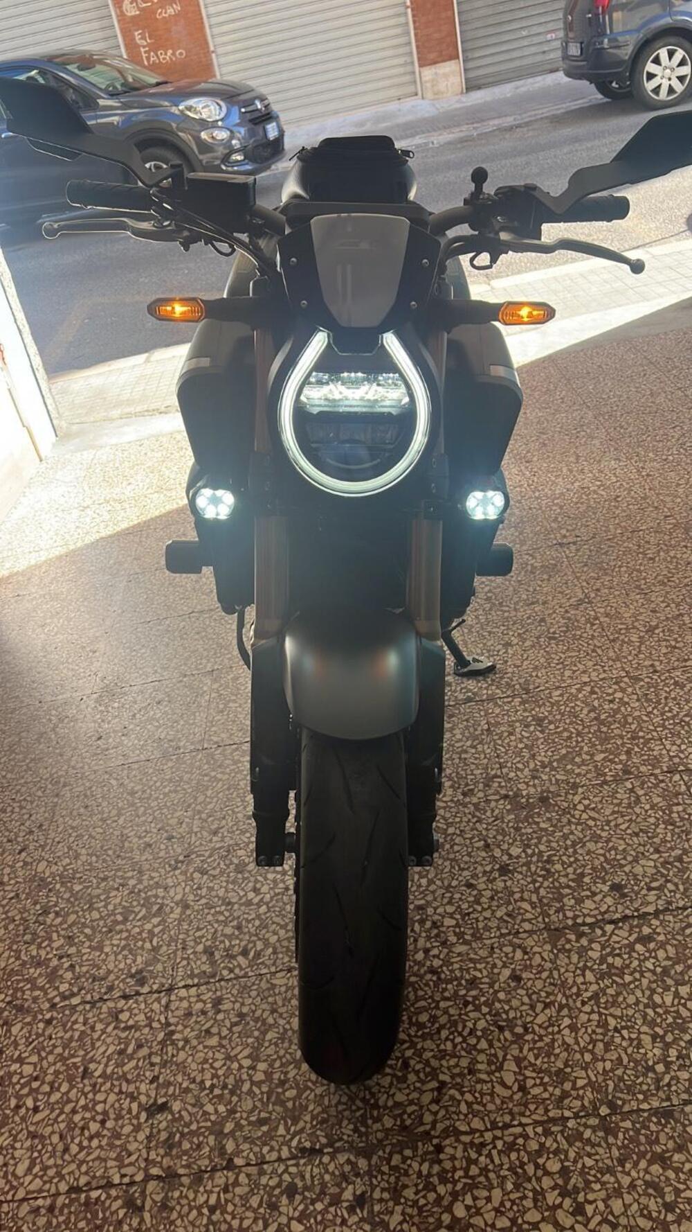 Honda CB 650 R E-Clutch (2024 - 26) (8)